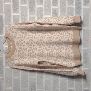 Kori Women's Soft, Fuzzy, Plush Tan and White Lantern Sleeve Cozy Sweater Medium